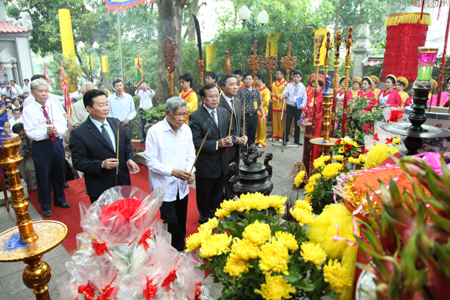 King Le Thai To’s coronation celebrated